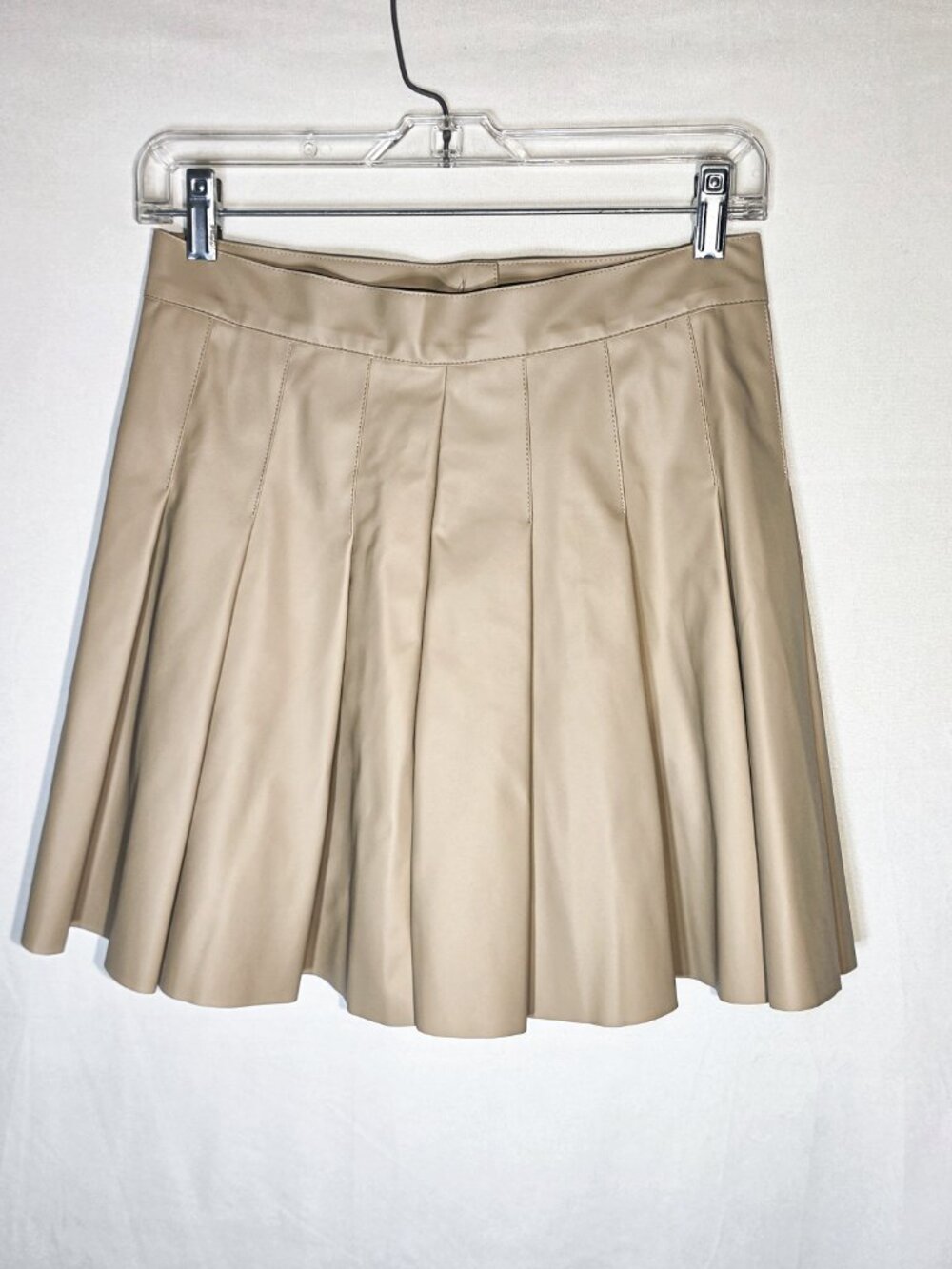 Kendell & Kylie tan leather medium mini skirt
